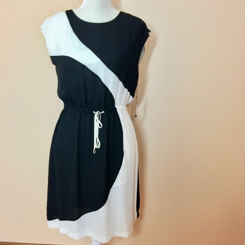 VINCE CAMUTO Black and White Dress